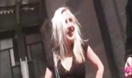 Büyüleyici behçet nacar seks filmi model onu ıslak yarık parmak