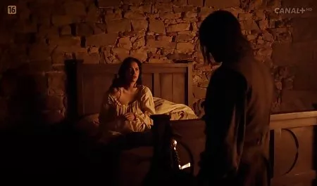 Büyük memeli sarışın kız üniforma mastürbasyon yuh parmaklıyor yeşilçam sex filmleri