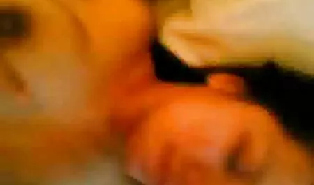 Solo yesilcam seksfilmi bir gösteri sigara dumanı ve titreşim