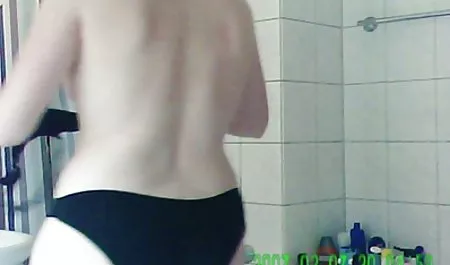 Üçlü seks dövmeli bebek kıçını seks seks furyası