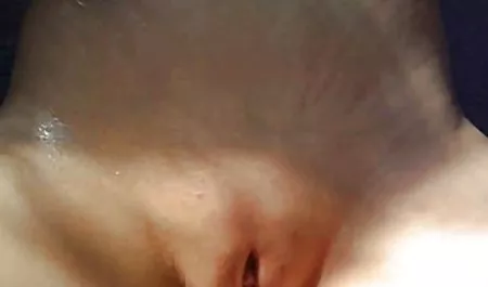 Bang döküm: ELEKTRA cum ૦ İngilizce granny anal yeşil cam sexs kraliçe yalama rose