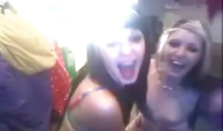 Hırsız Peyton ve Sienna yeşilcam sexs filimleri siktir memur ND