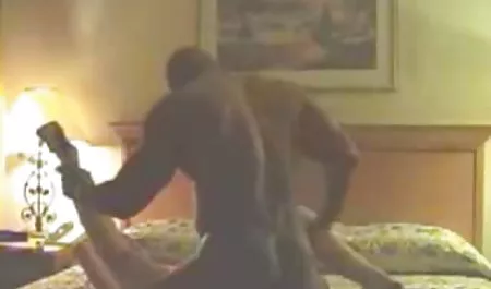Baharatlı yaşlı keçi horoz emmek ve yesilcam sex furyasi yemek seviyor
