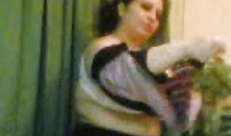 Azgın MİLF olduğunu yeşil cam sexs